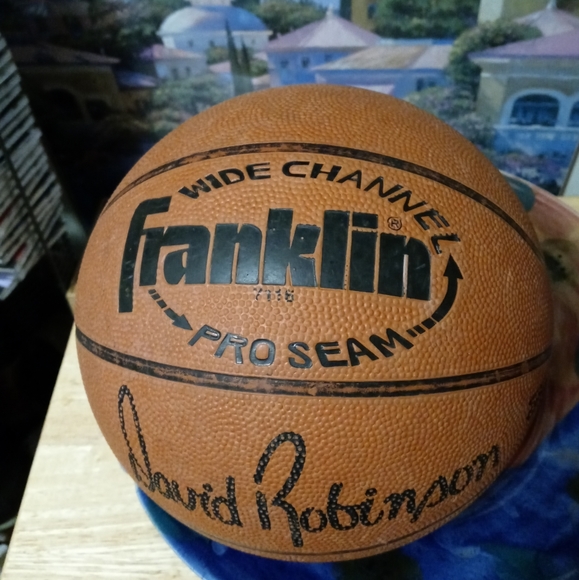 🏀RARE DAVID ROBINSON SPURS BALL🏀 - Picture 3 of 10